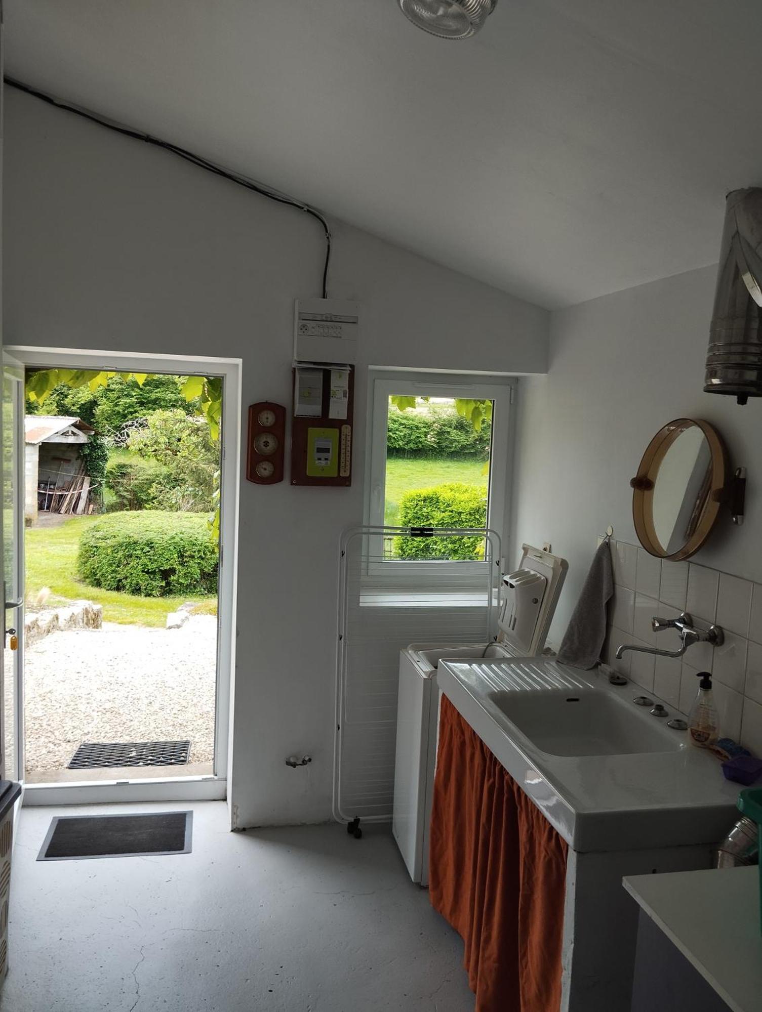 Maison Au Calme Avec Vue Etang Clesse  Экстерьер фото